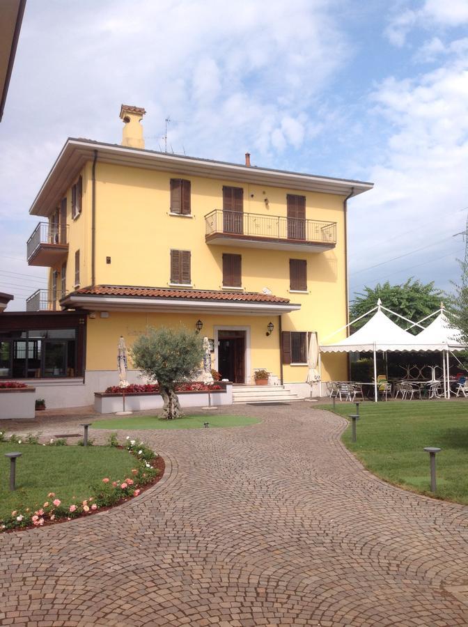 Hotel Panineria Colombera Rossa ブレシア エクステリア 写真